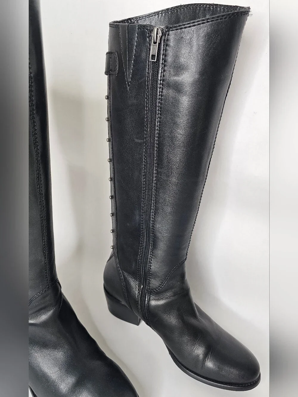 Arturo Chiang Studded leather Black Heel Boots 8